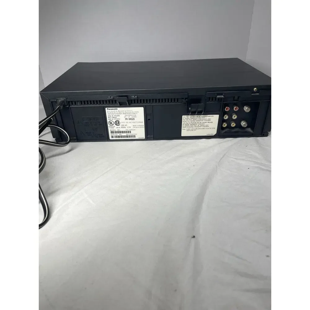 Panasonic PV-V4520 4-Head Hi-Fi VCR, Blue Line Series W/ Universal Remote Tested
